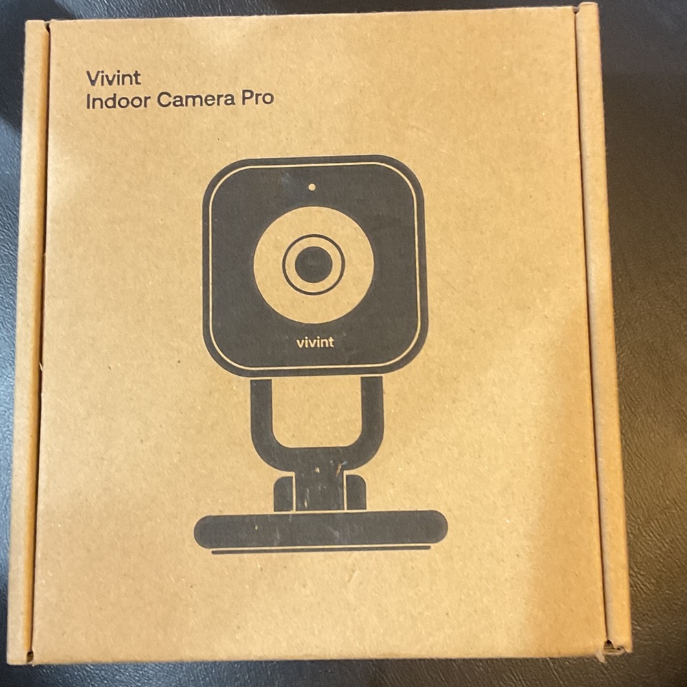 Vivint Smart Camera in Black